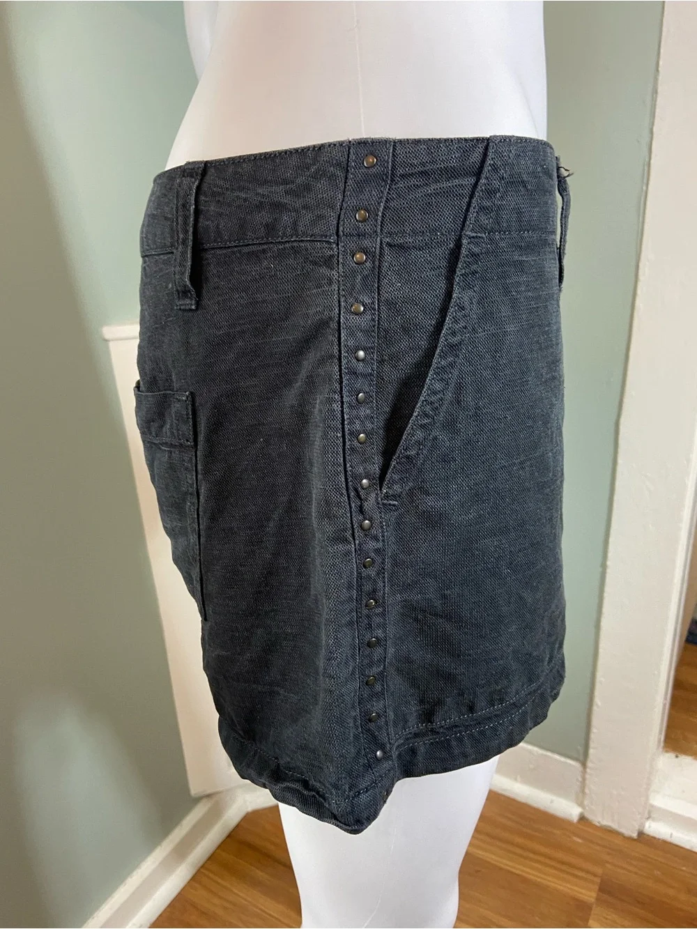 Joie Wilma Black Faded Linen Blend Studded Side Trim Shorts Sz 4 [CH]